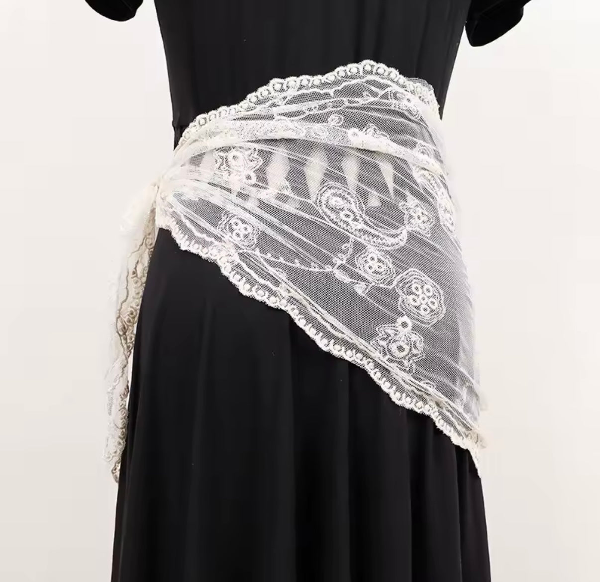 Elegant White Lace Wrap Skirt Overlay – Sheer Vintage-Inspired Waist Shawl