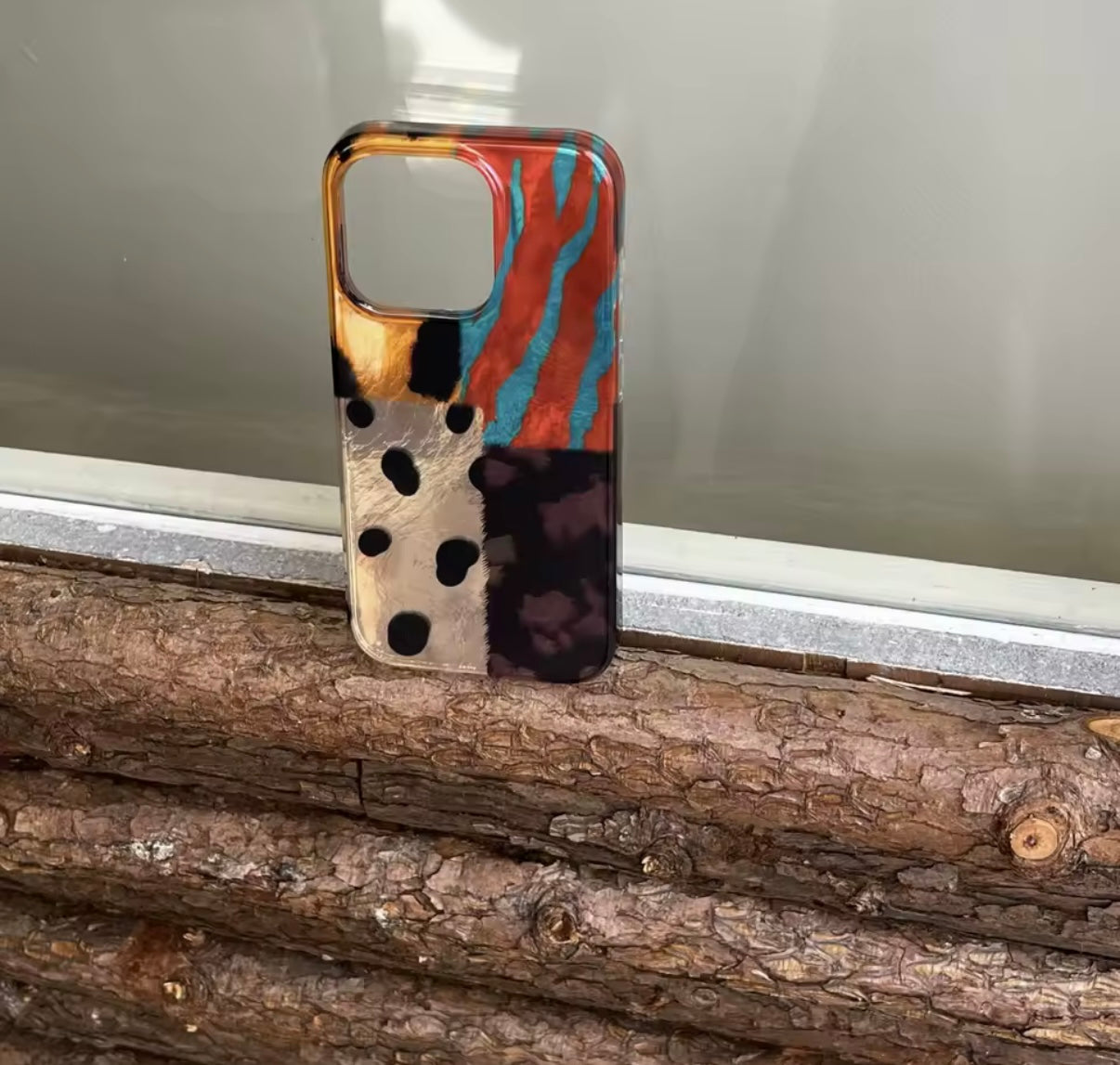 iPhone 16 / 16 Pro / 16 Pro Max / iPhone 17 / 17 Pro / 17 Pro Air / 17 Pro Max Case – Colorful Patchwork Design
