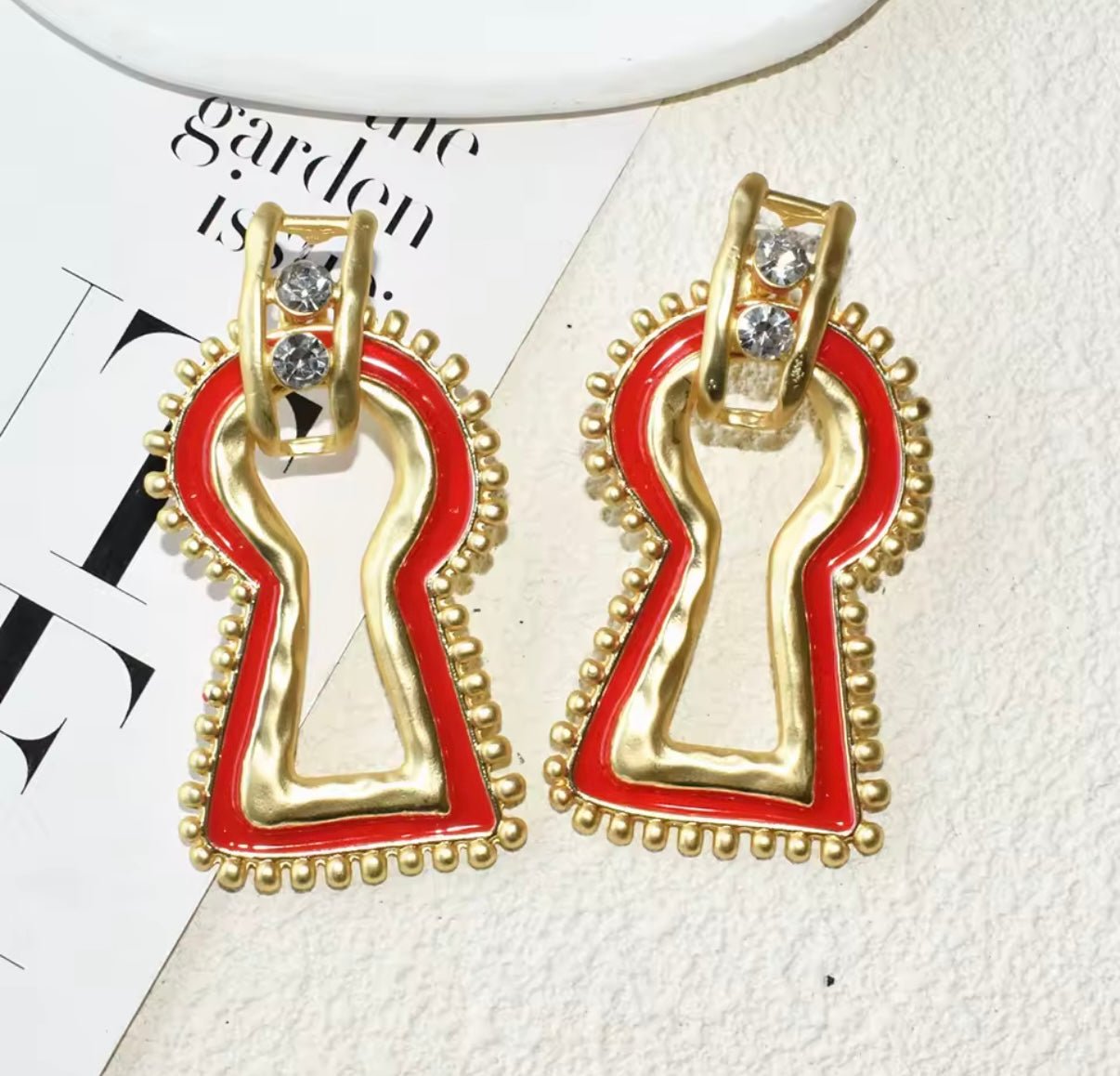 ✨ Bold Red & Gold Keyhole Statement Earrings – Unique Geometric Dangle - Gimmie Jewelry